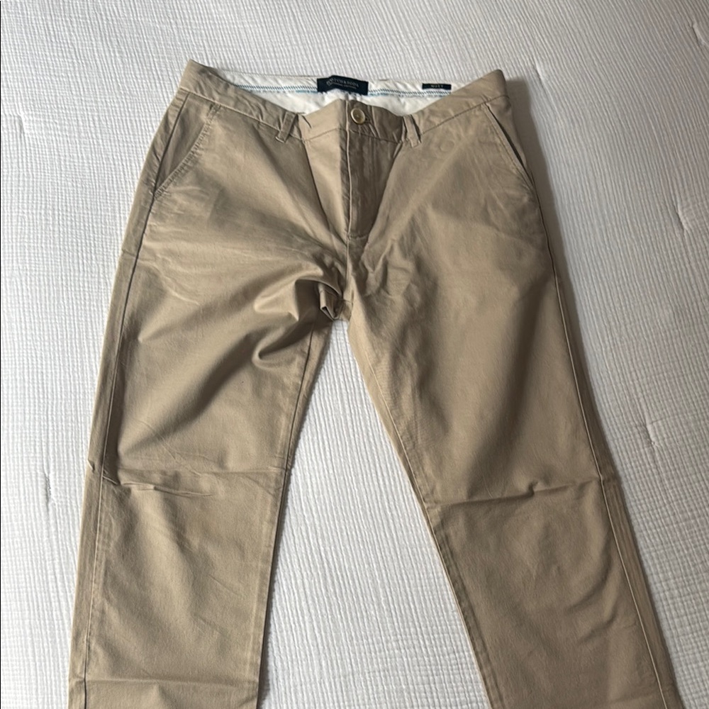 Classic Men’s Khaki Chino Pants - Scotch & Soda